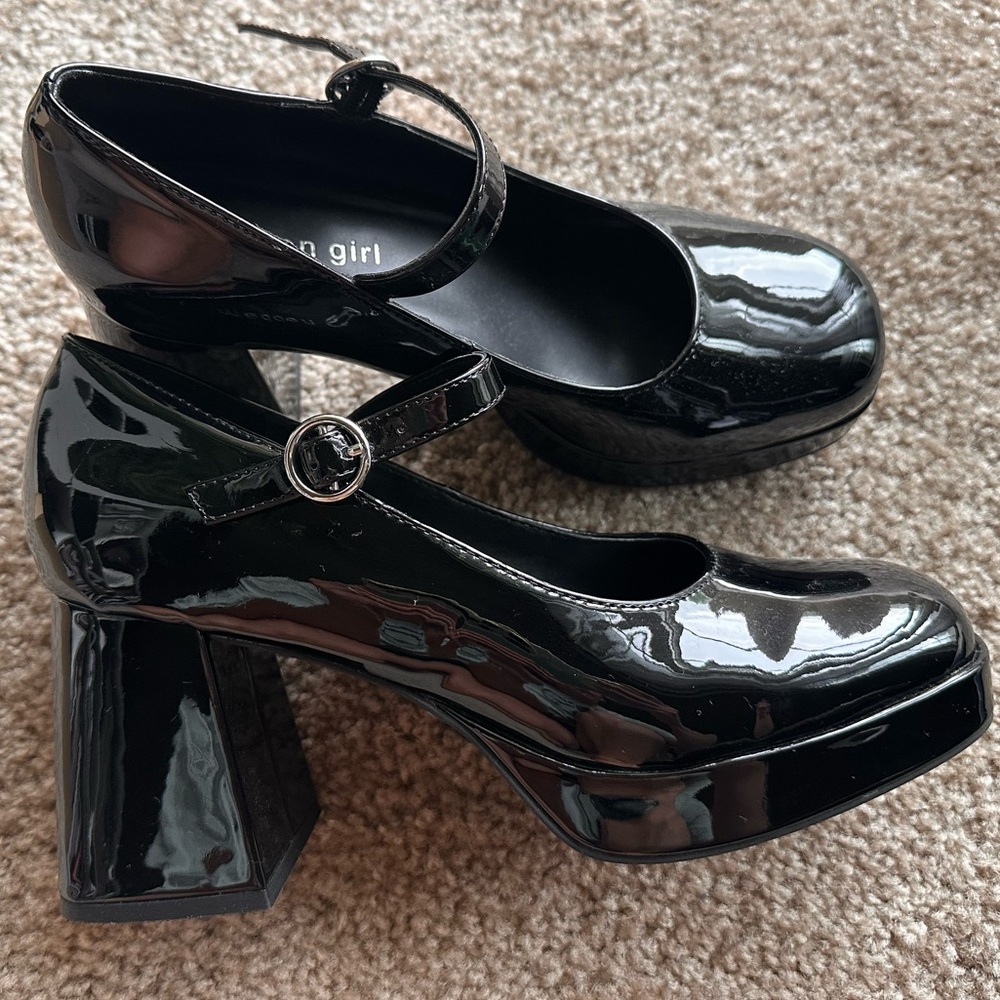 Madden Girl Black Mary Jane Patent Leather Block Size 7.5